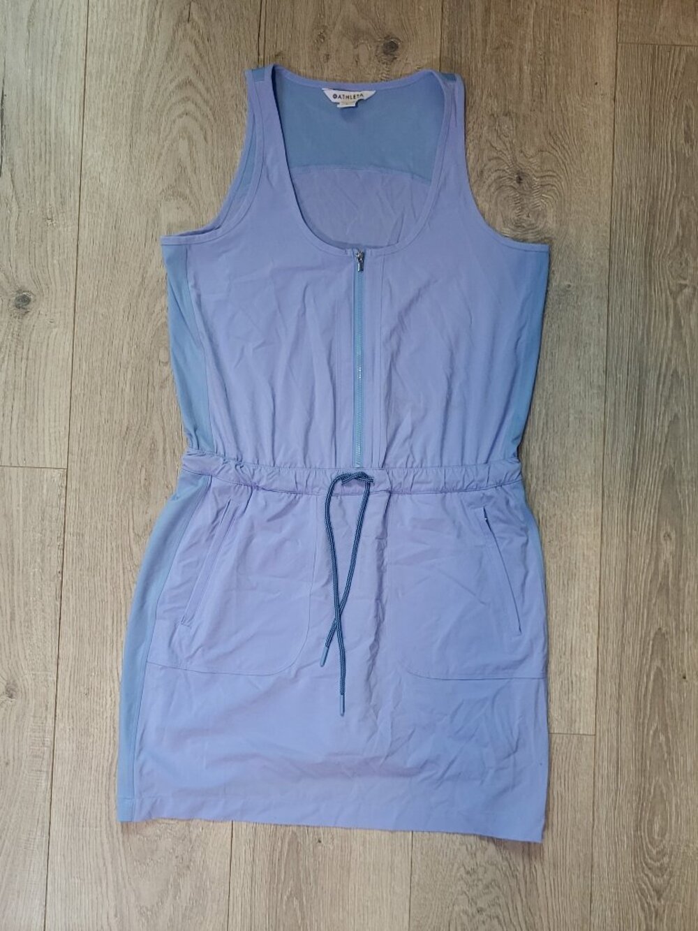 Athleta ~ Sz 4 ~ Expedition Dress Lined with Shorts ~ Excellent Condition